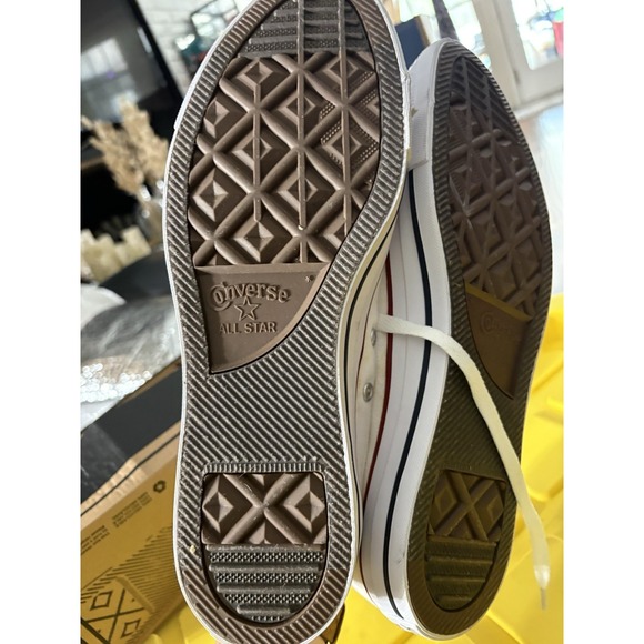 Converse Chuck Taylor All Star White Sneakers Women's Size 11.5 Low Top Lace Up - Picture 9 of 9